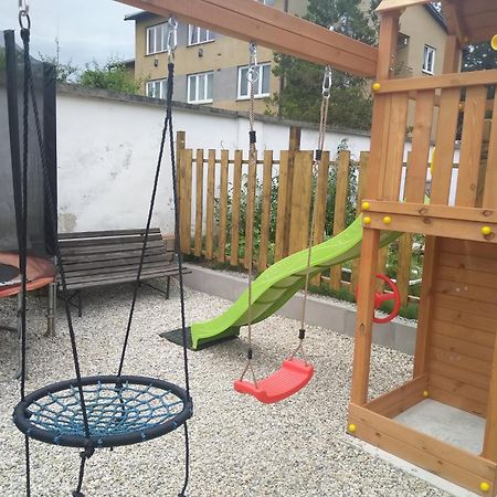 Apartmany Nezarka A Privatni Wellness Йиндржихув-Градец Экстерьер фото
