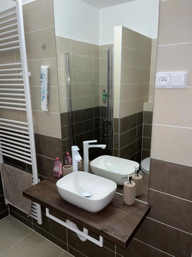 Apartmany Nezarka A Privatni Wellness Йиндржихув-Градец Экстерьер фото